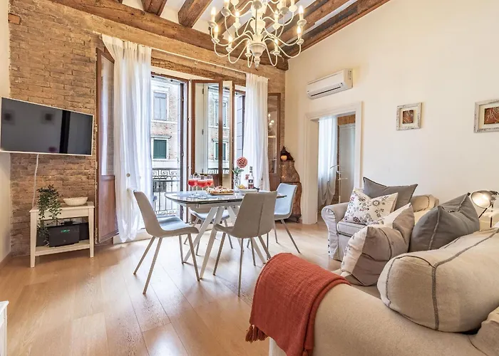 Canaletto Suite Apartment