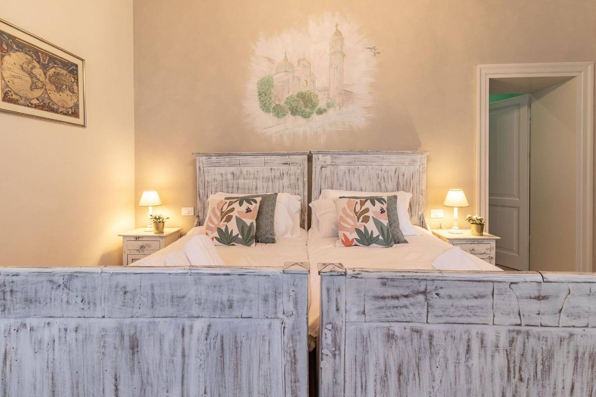 Italian Experience-riva Degli Schiavoni Boutique * Venice