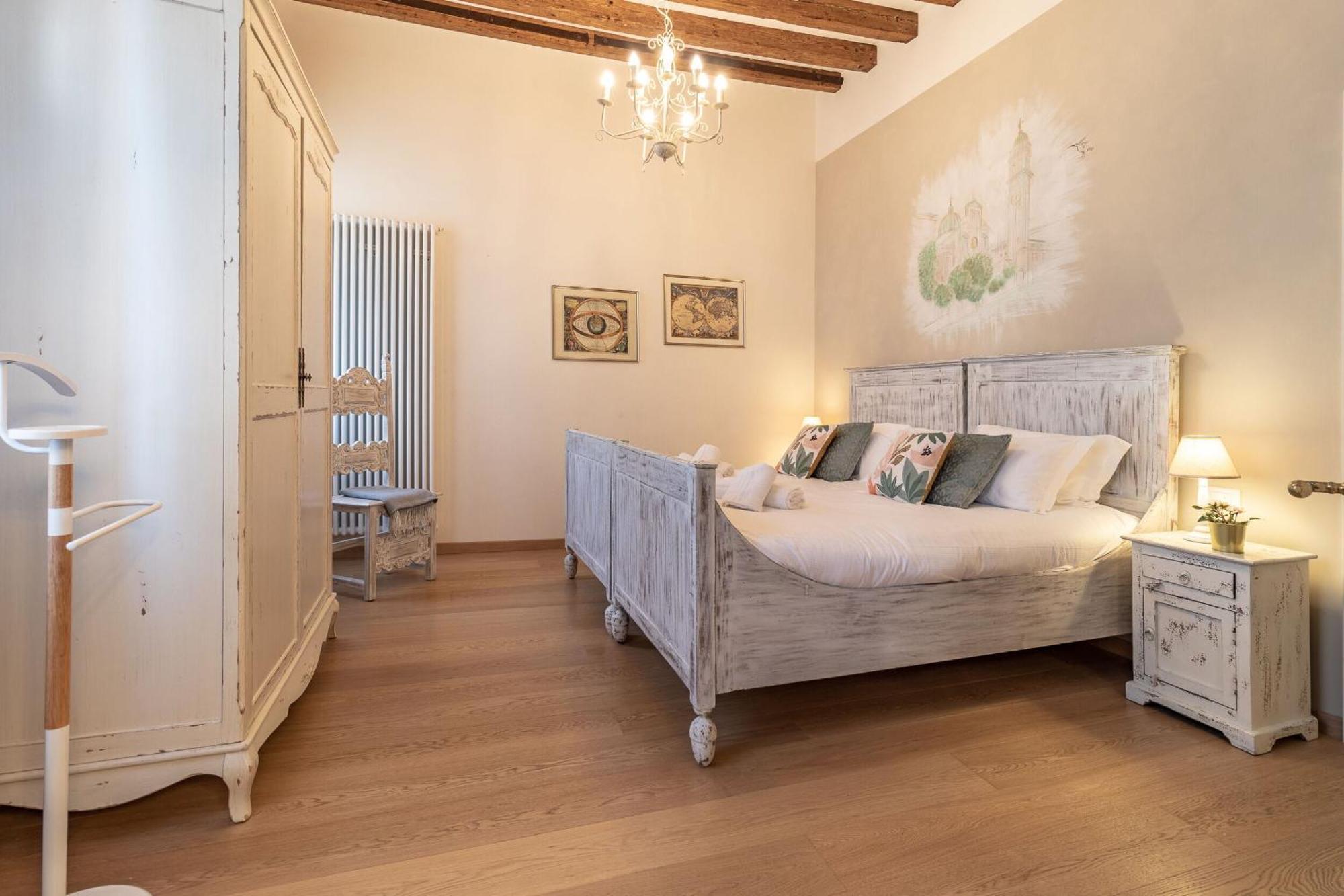 Italian Experience-riva Degli Schiavoni Boutique Apartment Venice