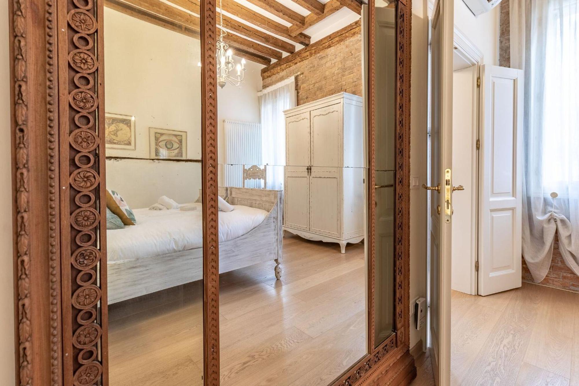 Italian Experience-riva Degli Schiavoni Boutique * Venice